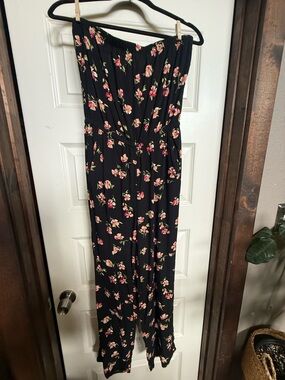 Vintage Pink Floral on Black Strapless Elastic Waist Straight-Leg Jumpsuit